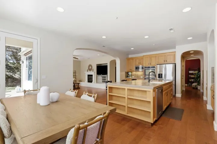 , Gilroy, California 95020