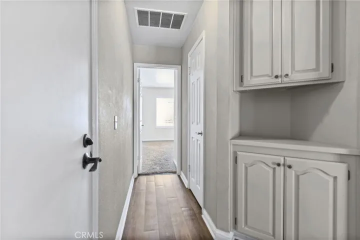 Hallway to bedroom 2