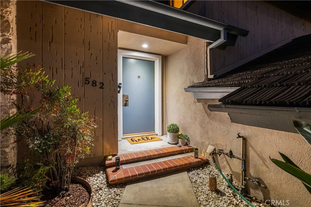 Entry way (night view)