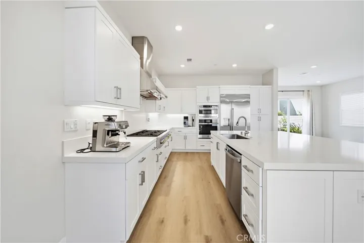27014 Goldfields Court, Valencia, California 91381