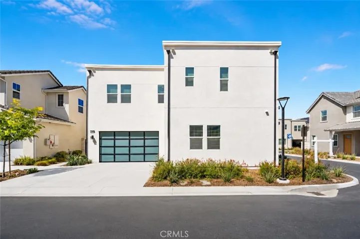 27014 Goldfields Court, Valencia, California 91381