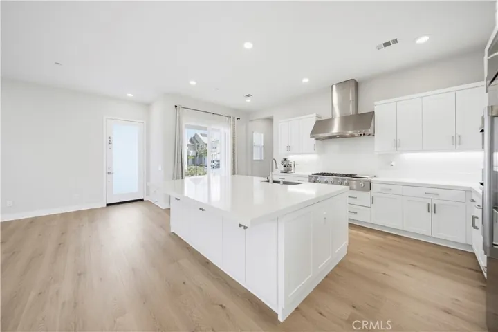 27014 Goldfields Court, Valencia, California 91381