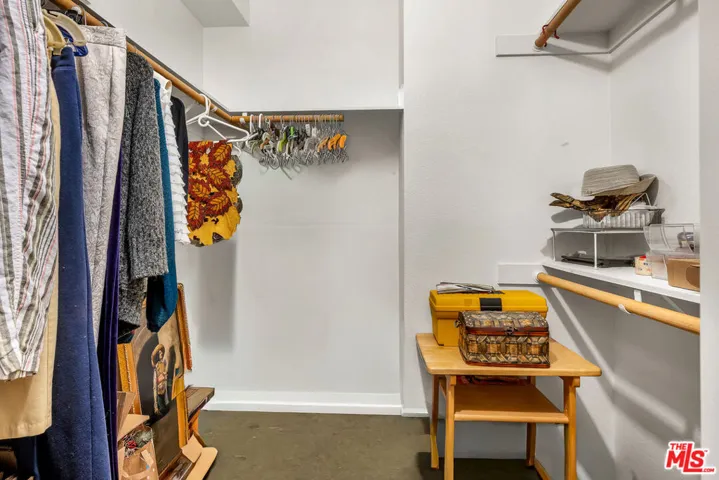 3613 Glendon Avenue 101, Los Angeles, California 90034