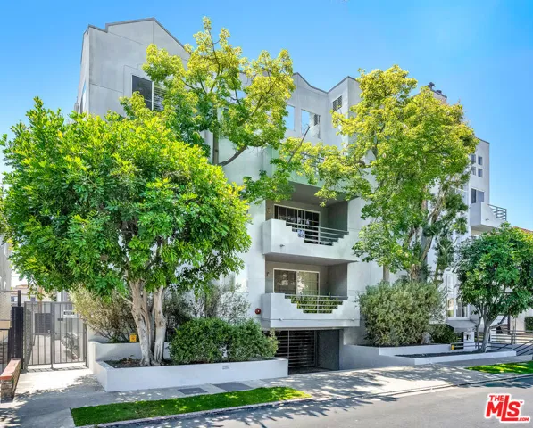 3613 Glendon Avenue 101, Los Angeles, California 90034