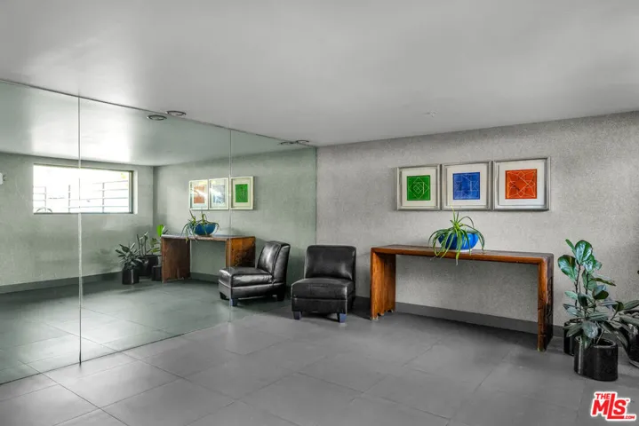 3613 Glendon Avenue 101, Los Angeles, California 90034