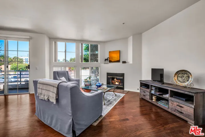 3613 Glendon Avenue 101, Los Angeles, California 90034