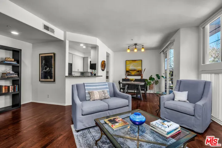3613 Glendon Avenue 101, Los Angeles, California 90034