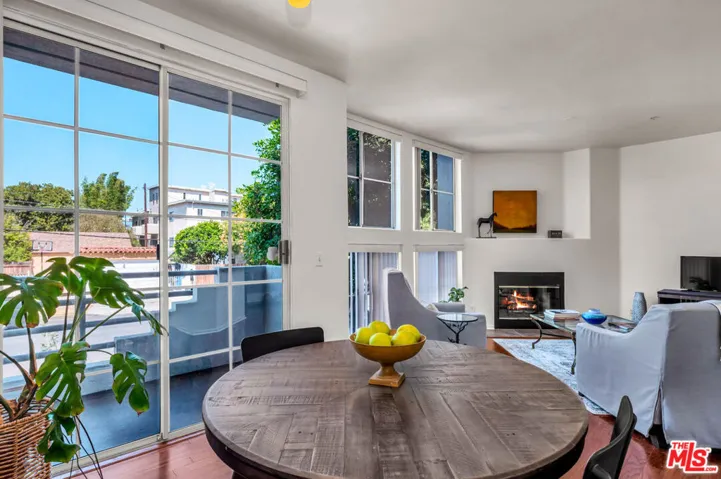 3613 Glendon Avenue 101, Los Angeles, California 90034