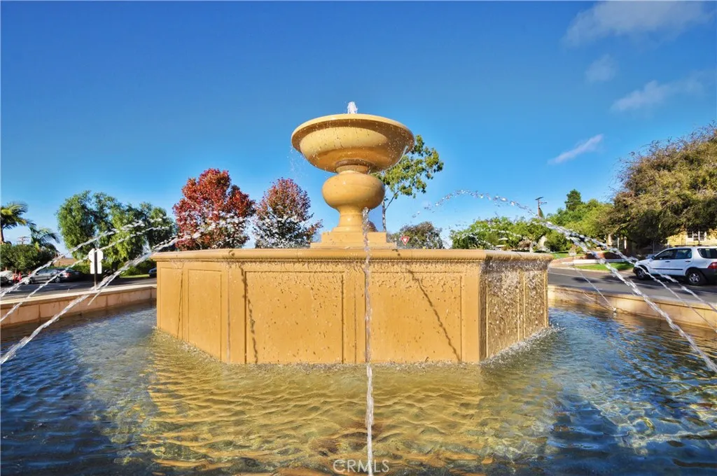 Lunada Bay Fountain