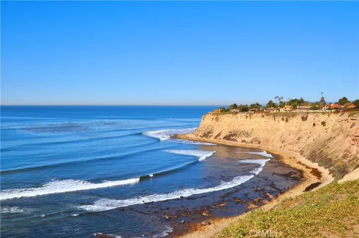 Lunada Bay Bluffs