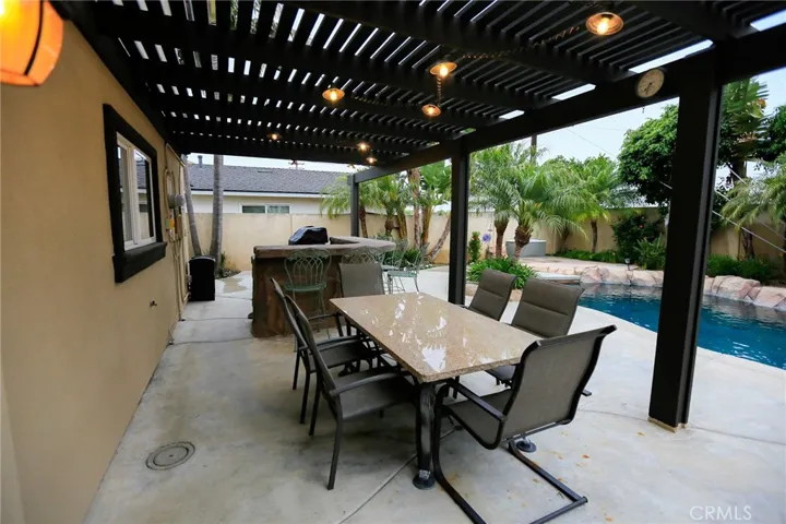 Large Open Lattice Patio Area
