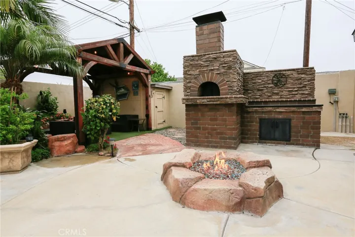 Custom Built Pizza Oven with Granite Countertop and Storage