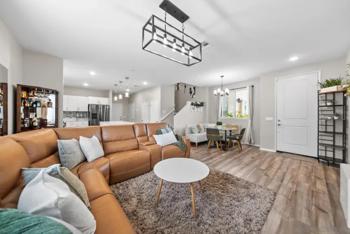 5223 Surfwalk 111, San Diego, California 92154