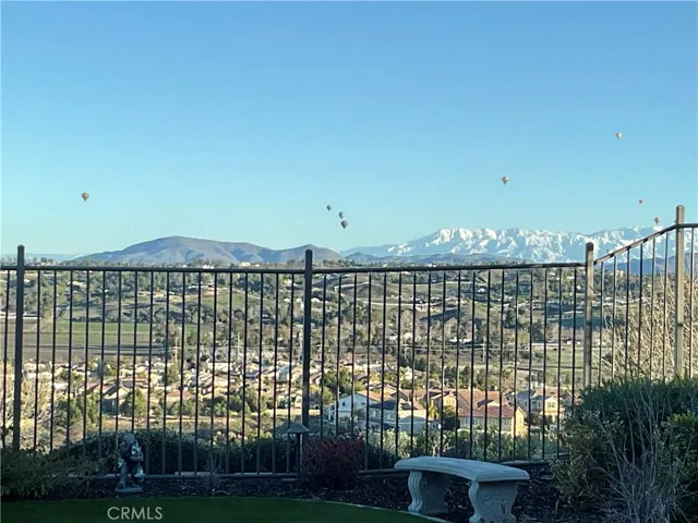 Temecula Ballon Sighting from the Backyard.
