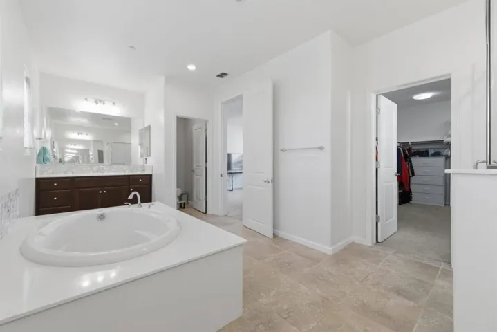 2429 Northington Drive, Tracy, California 95377