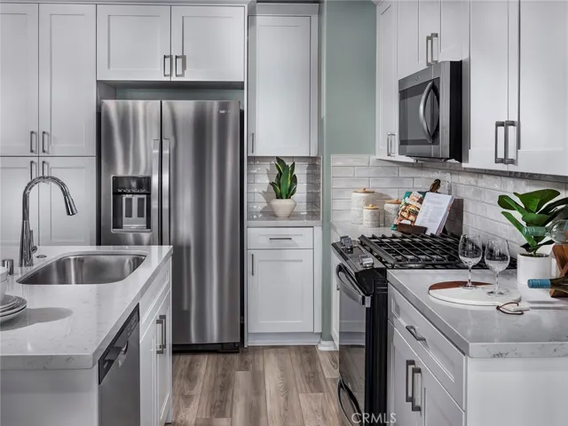 Photo is not of the actual home, but is an inspirational photo of builder’s model home and may depict options, furnishings, and/or decorator features that are not included