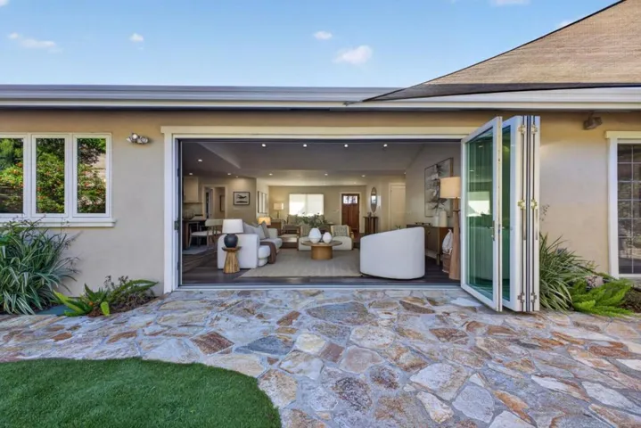 2705 Ramos Court, Mountain View, California 94040