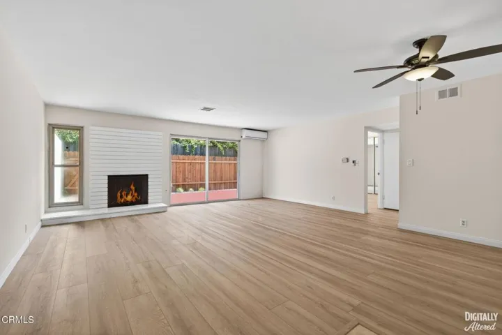 6-web-or-mls-UpmarketMedia-2273Cam-014D