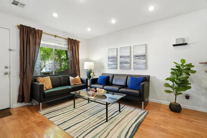 2701 Lone Bluff 18, San Jose, California 95111