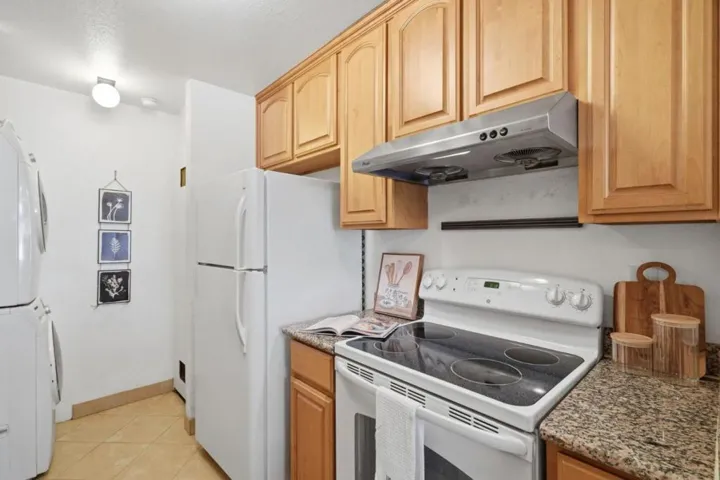 2701 Lone Bluff 18, San Jose, California 95111