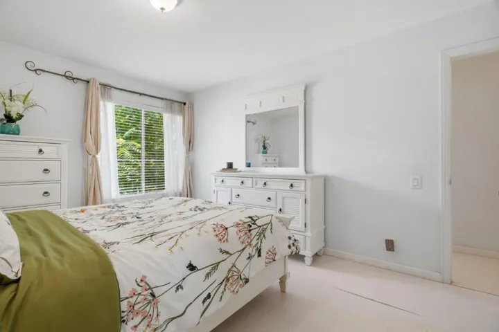 2701 Lone Bluff 18, San Jose, California 95111