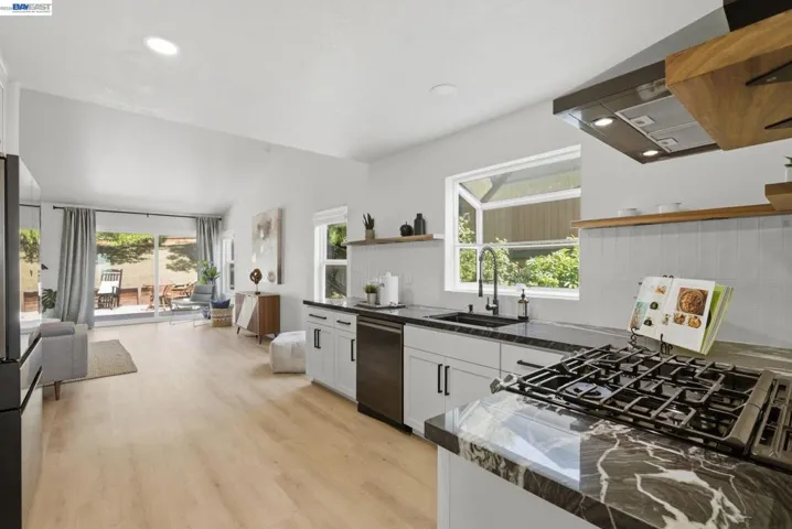 27836 E 16th St, Hayward, California 94544