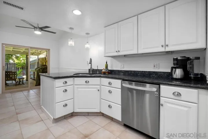 5959 El Escorial Way, San Diego, California 92124