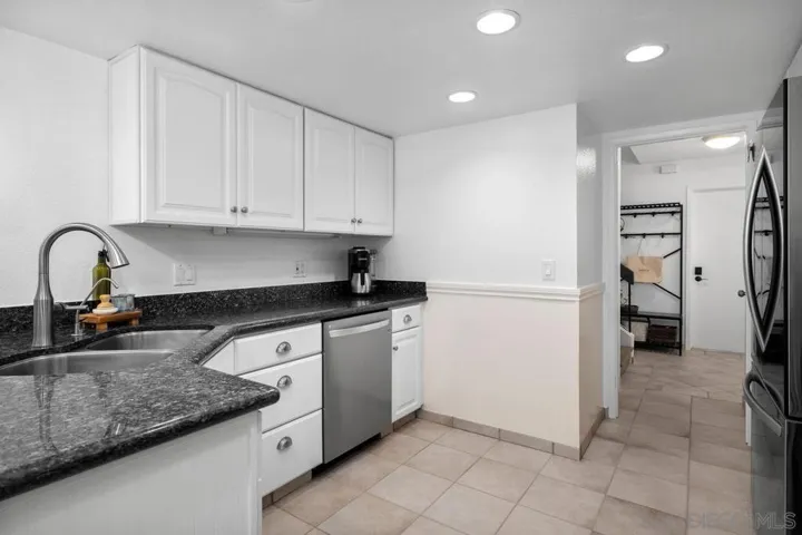 5959 El Escorial Way, San Diego, California 92124