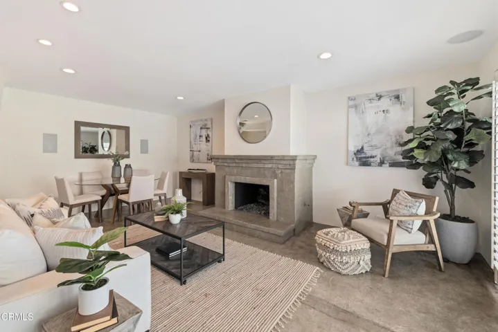 1140ManhattanBeachBlvdD-3