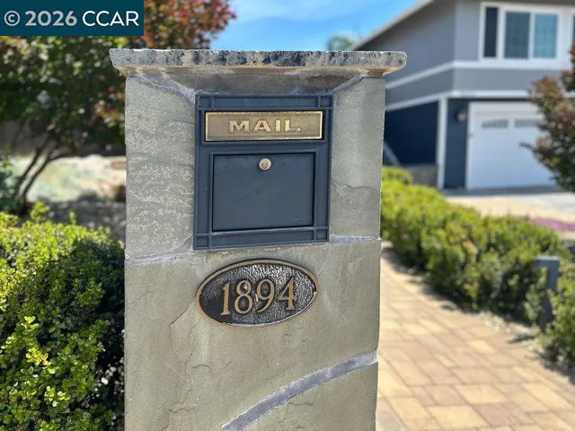 Custom Stone Mailbox