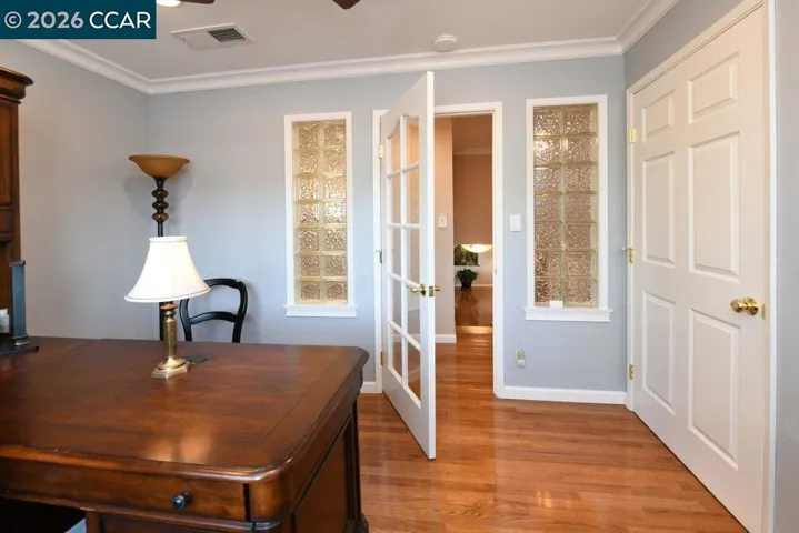 Office w/Glass Door & Blocks