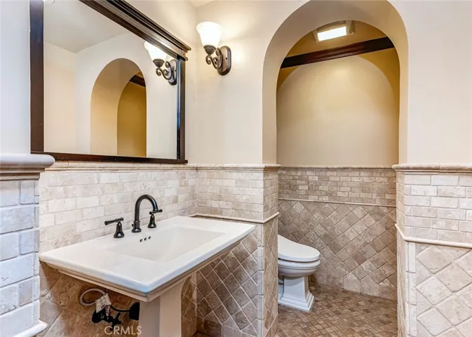 2310 Morelia, Fullerton, California 92835