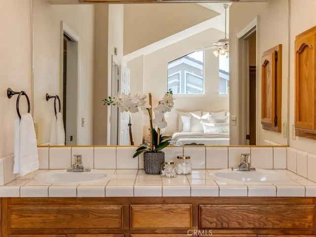 Dual vanity in primary suite.