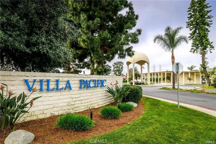 Highly desirable Villa Pacific Community