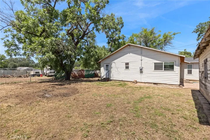 997 E 16th, Chico, California 95928