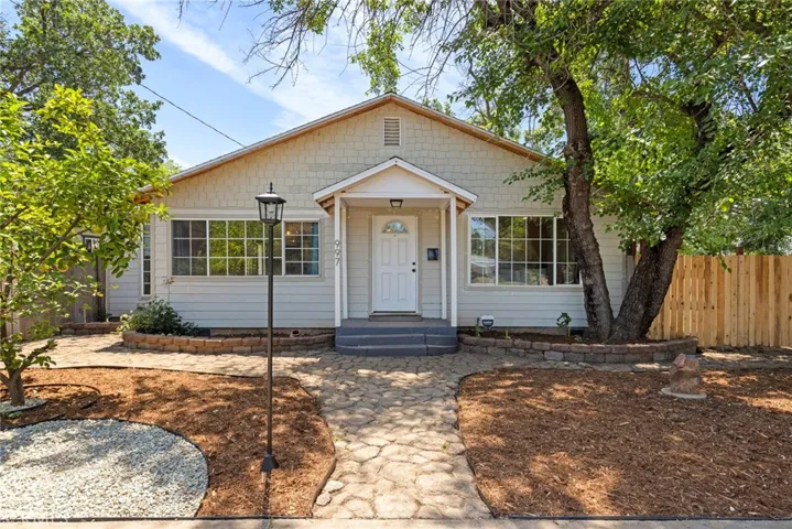 997 E 16th, Chico, California 95928