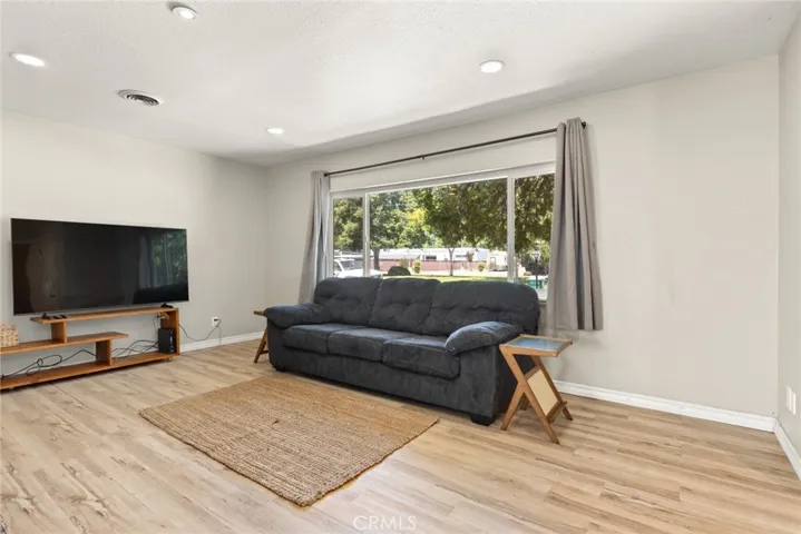 997 E 16th, Chico, California 95928