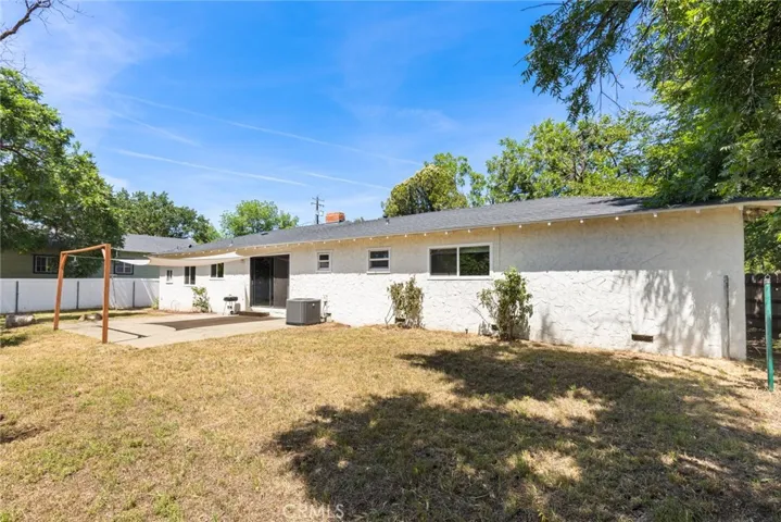 997 E 16th, Chico, California 95928