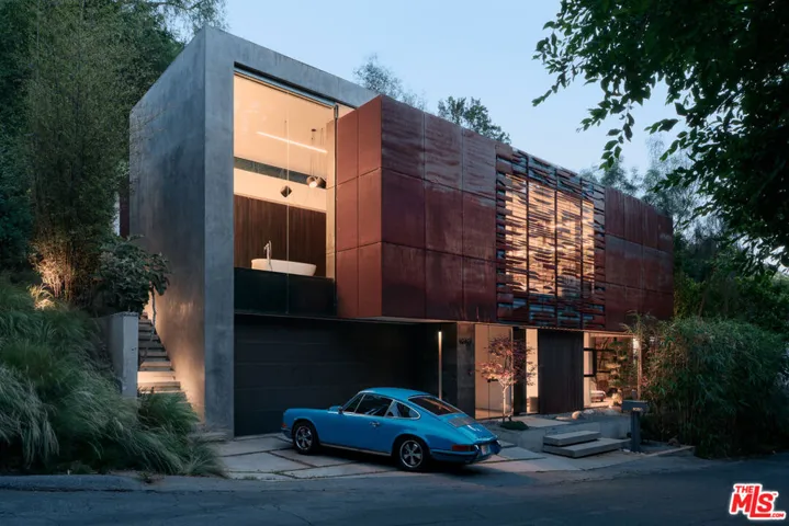8050 Willow Glen Road, Los Angeles, California 90046