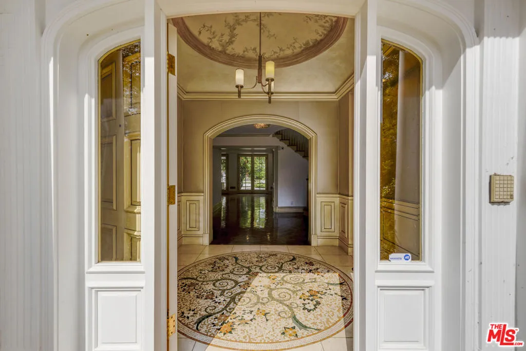 821 N Whittier Drive, Beverly Hills, California 90210 — photo 4