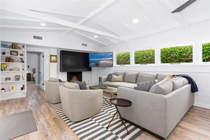 129 Via Nice, Newport Beach, California 92663