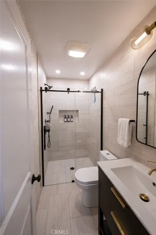 129 Via Nice, Newport Beach, California 92663