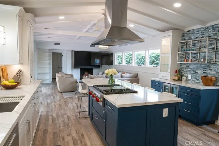 129 Via Nice, Newport Beach, California 92663