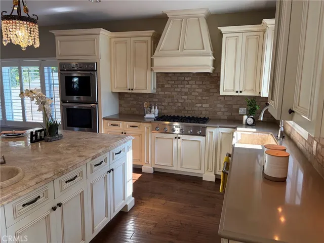 5704 Columbus, Sherman Oaks, California 91411
