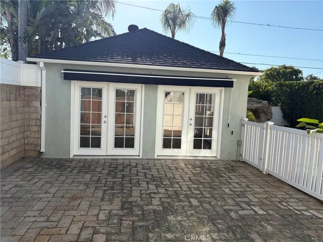 5704 Columbus, Sherman Oaks, California 91411
