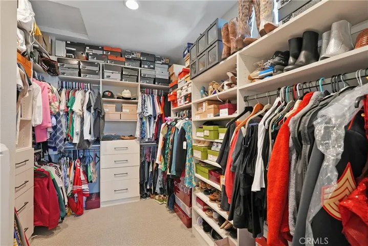 Master/Primary Closet