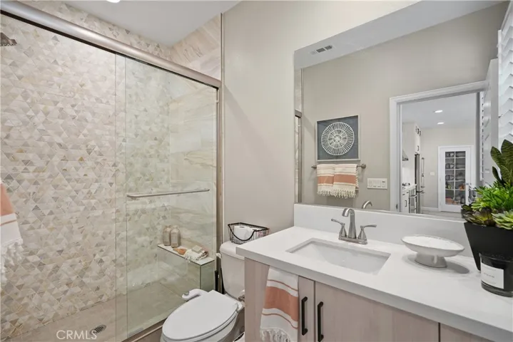 1st Floor Bathroom