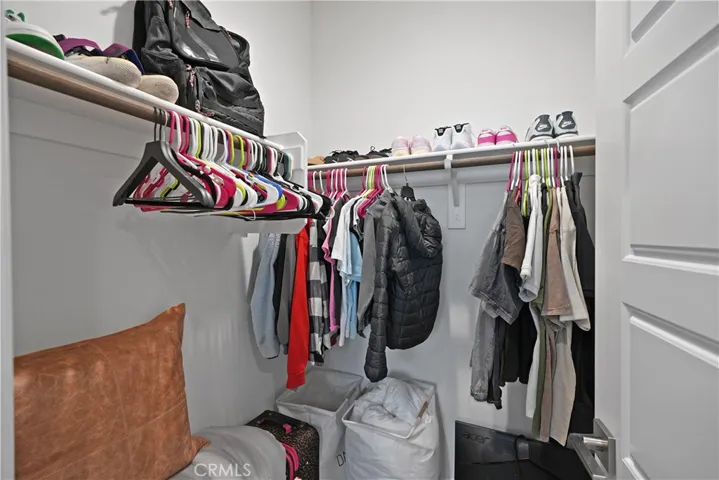 Bedroom 4 Walk-in Closet