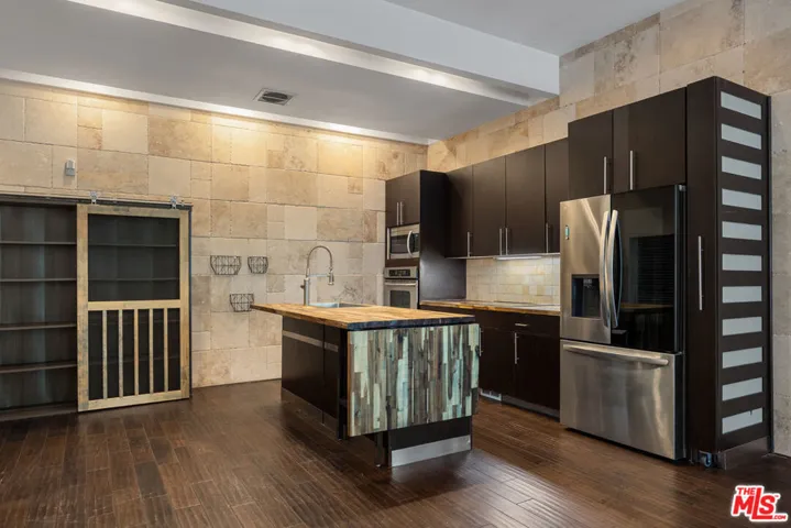 8740 Wonderland Avenue, Los Angeles, California 90046