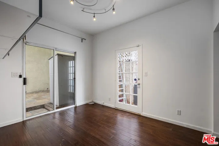 8740 Wonderland Avenue, Los Angeles, California 90046